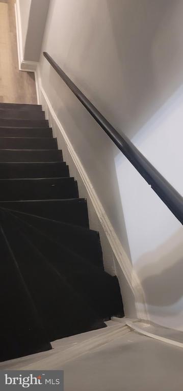 Primary Photo - 229 N 9th St