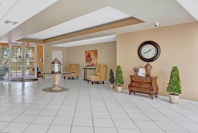 Building Photo - 1 Alhambra Cir