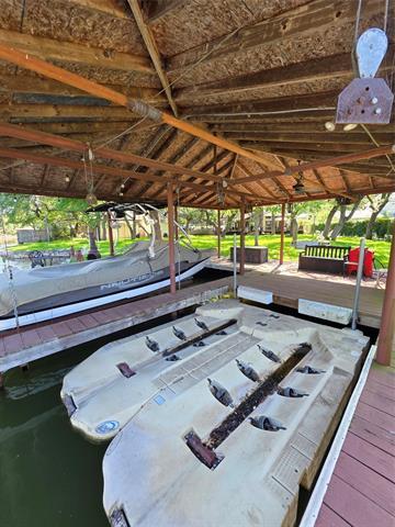 Building Photo - 1425 E Seneca Ct