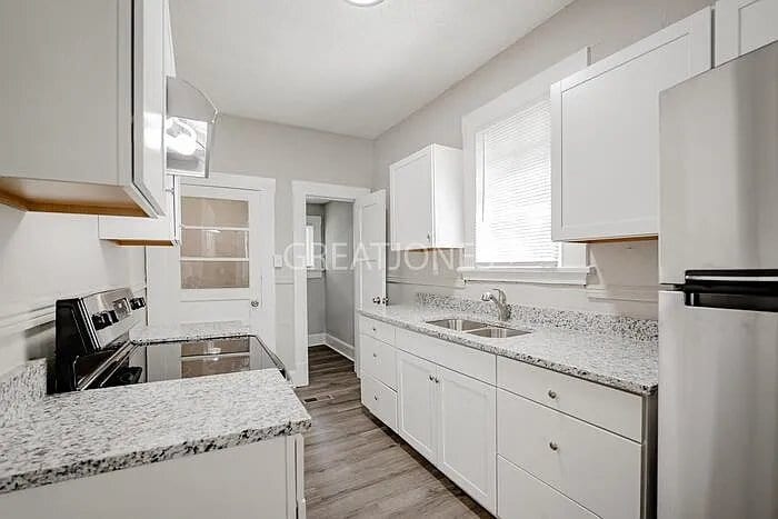 Building Photo - 2528 10th St