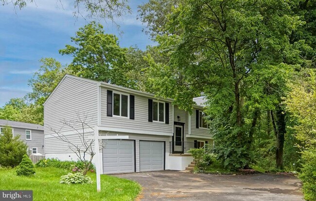 Building Photo - 8278 Wold Den Ct