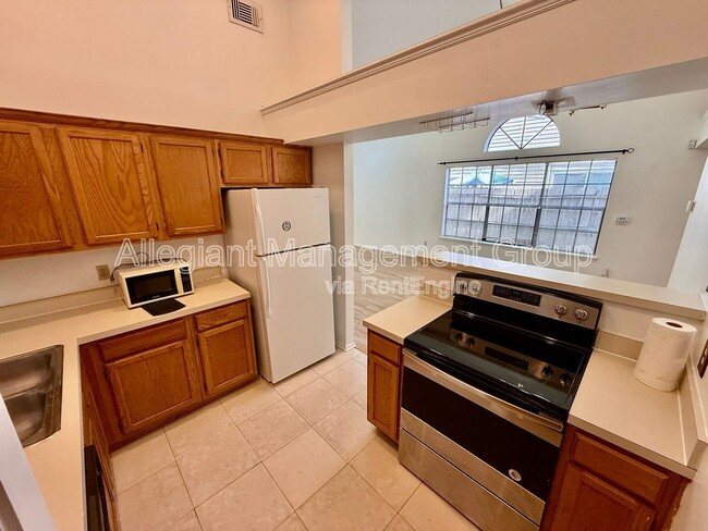 Building Photo - 2900 Risser Ave