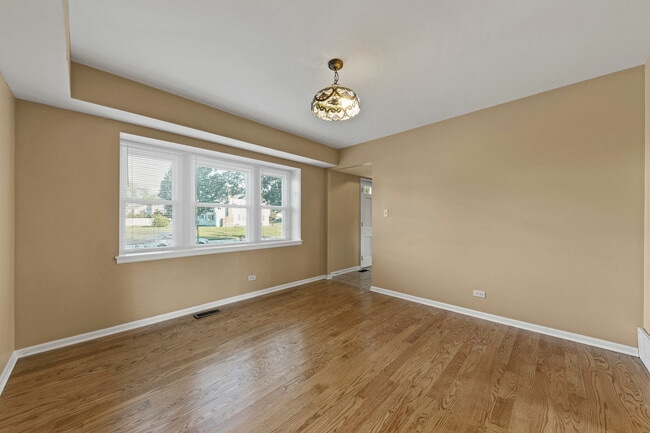 Building Photo - 1121 Belmar Ln