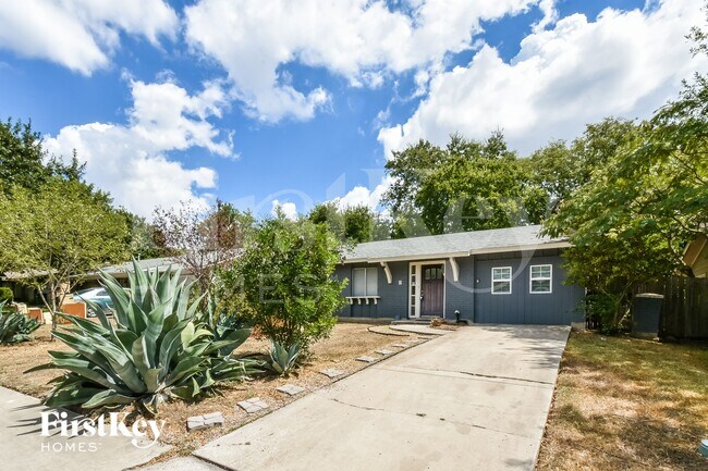 Building Photo - 11822 El Sendero St