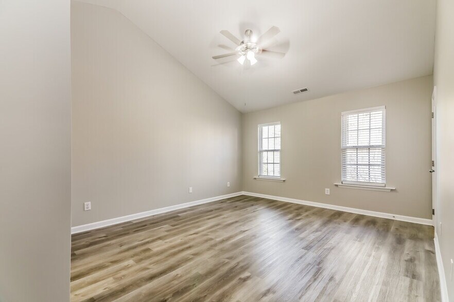 Building Photo - 3348 Forest Mill Cir