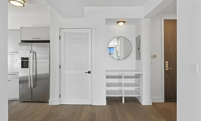 Building Photo - Classic and contemporary two-story townhou...