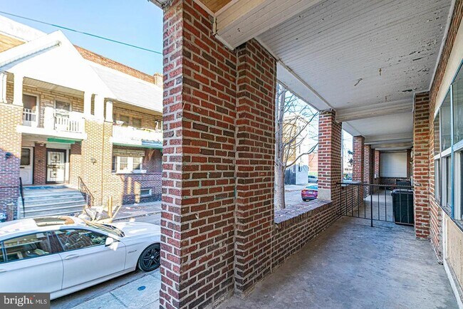 Building Photo - 5412 Chancellor St