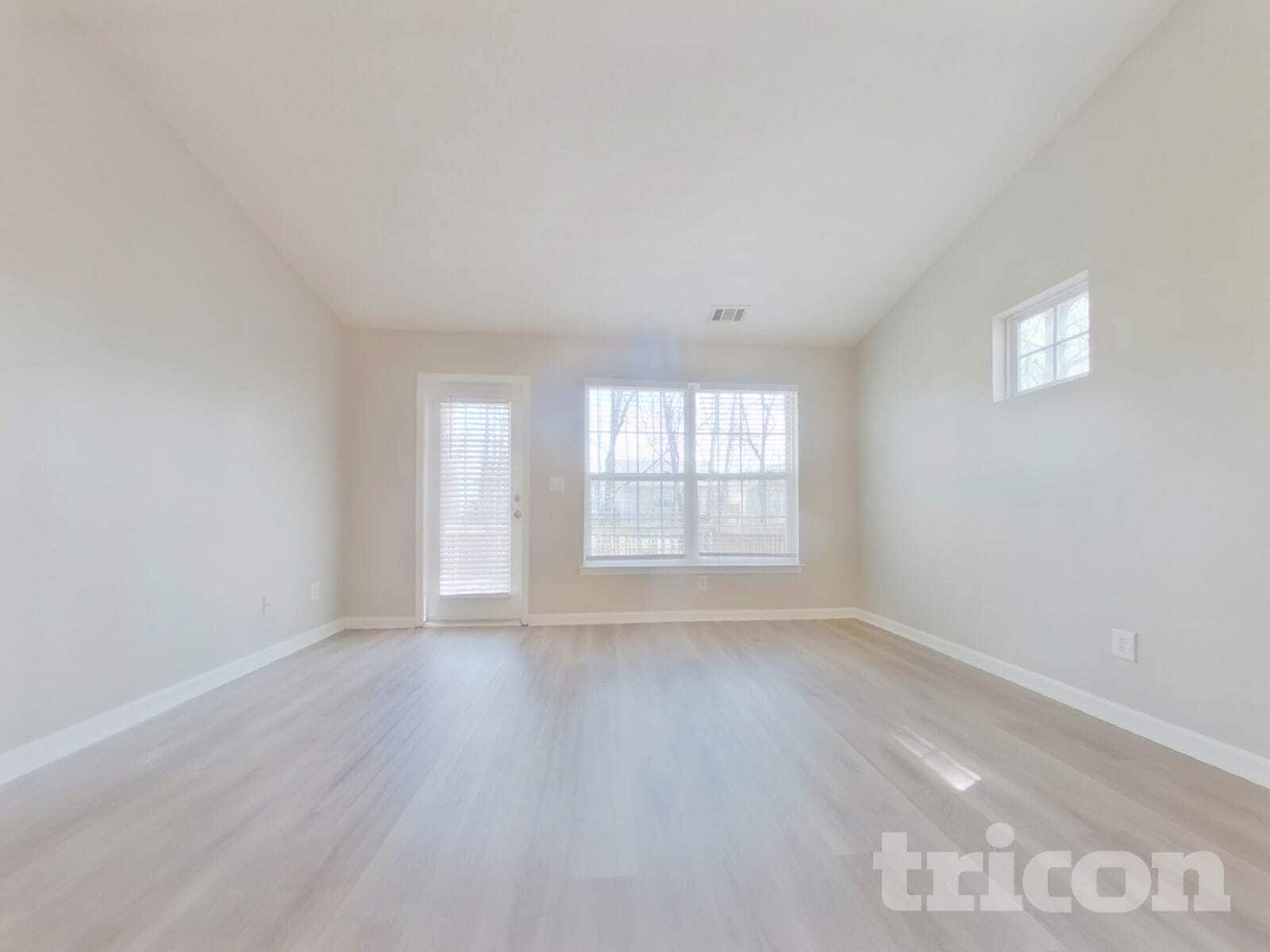 Building Photo - 501 Arrowhead Dr