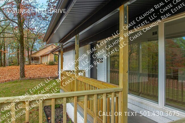 Building Photo - 4 Sunset Hill