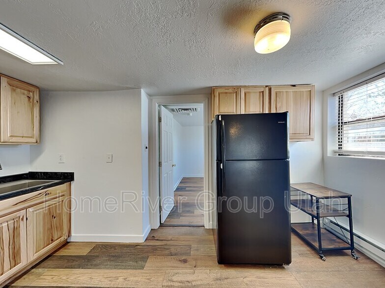 Building Photo - 338 N 300 W