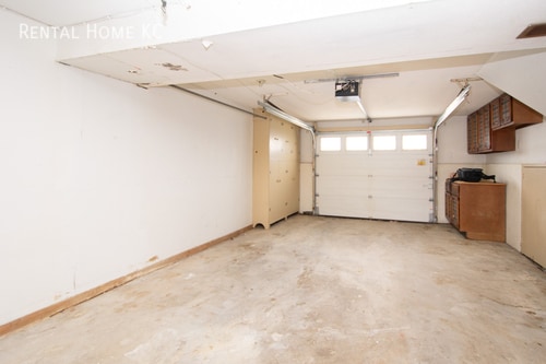 Building Photo - 8416 Lowell Ave