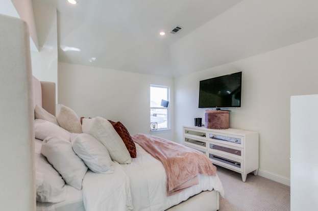 Building Photo - 337 Gleneagles Dr