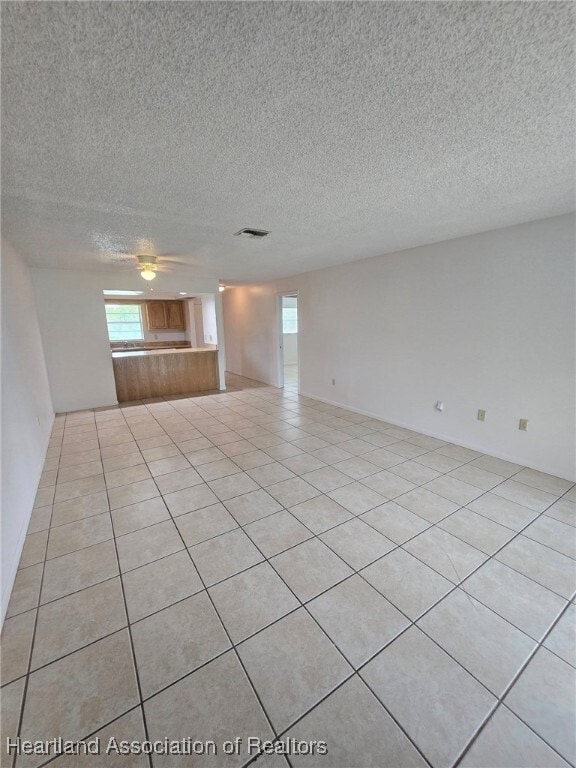 Building Photo - 4014 Vilabella Dr