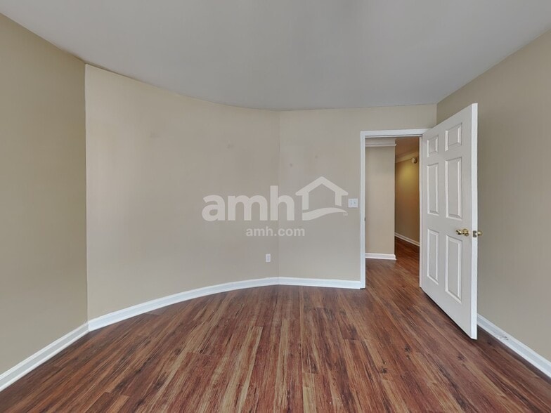 Building Photo - 4809 Rapids Cir NW