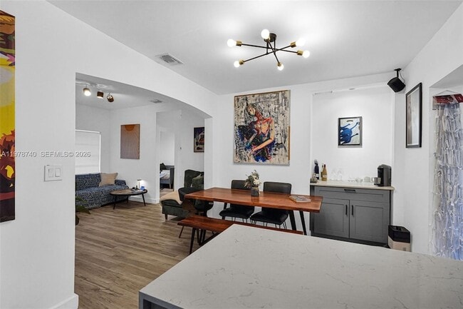 Building Photo - 274 NW 43rd St