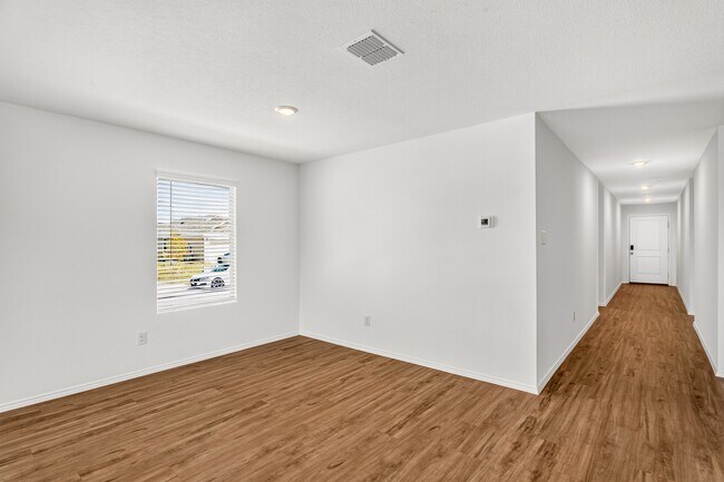 Building Photo - 1033 Sourgum St