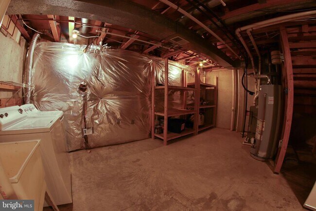 Building Photo - 3955 Pepperidge Ct