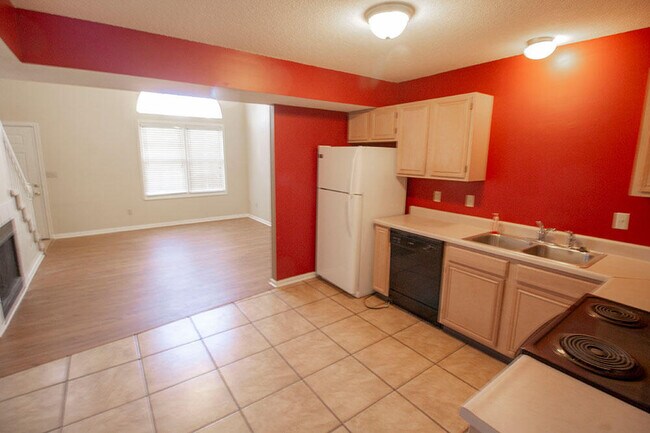 Building Photo - 4615 Brandon Woods St