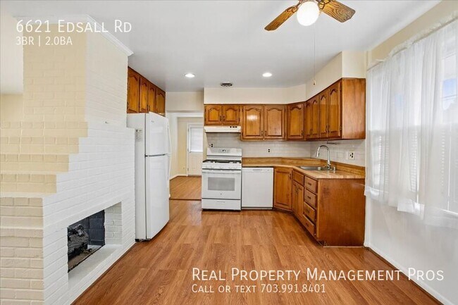 Building Photo - 6621 Edsall Rd