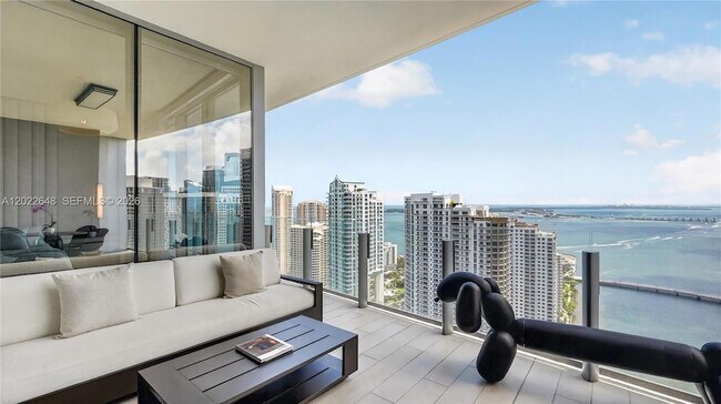 Building Photo - 300 Biscayne Blvd Way