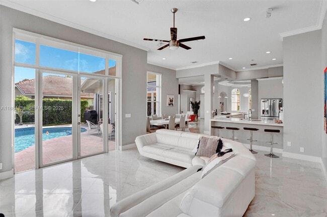 Building Photo - 3772 Oak Ridge Cir