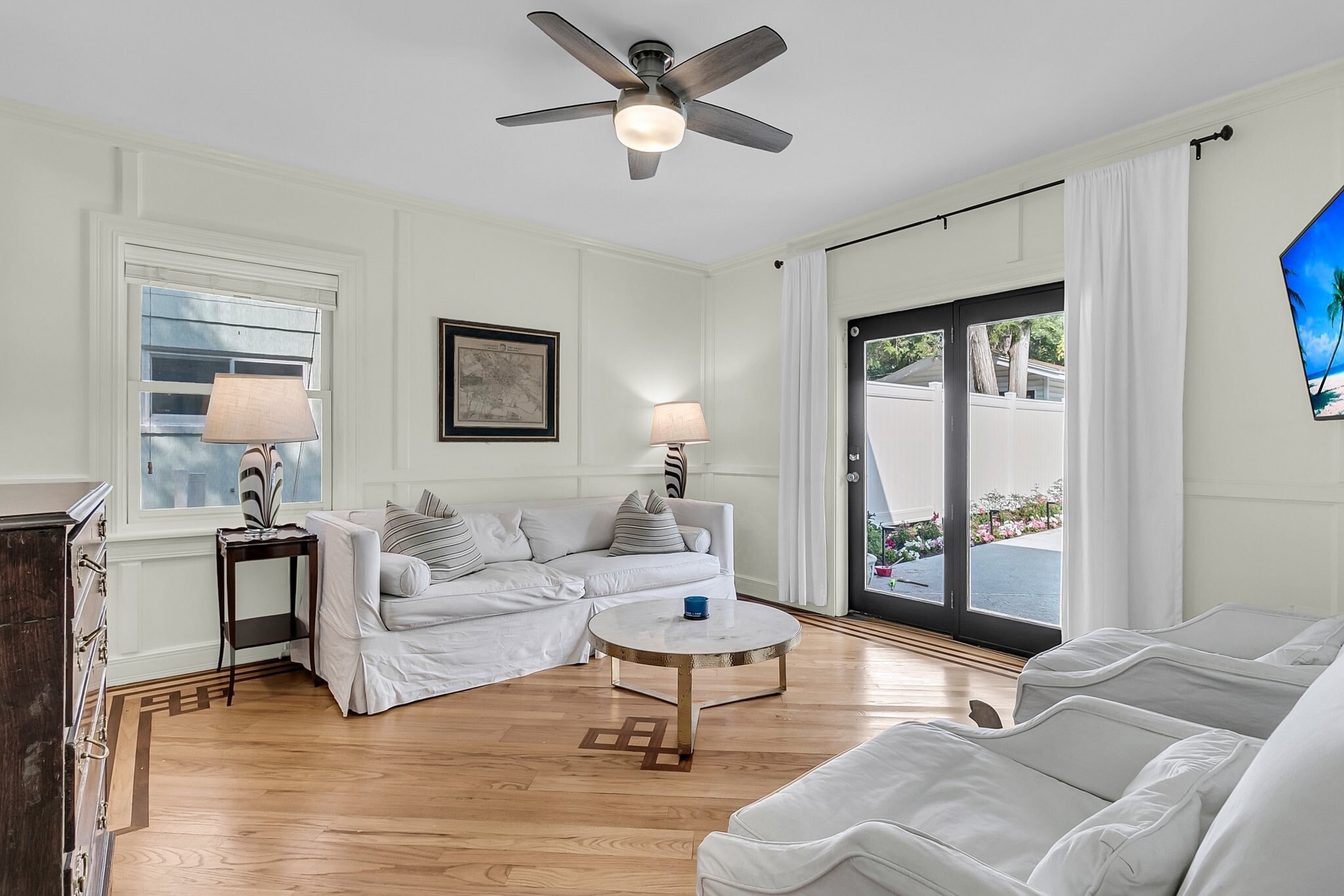 TV Room (could be converted to a 4th bedroom) - 2142 Golfview Dr