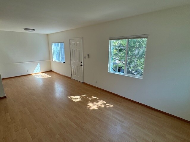 Building Photo - 3415 W Alameda Ave