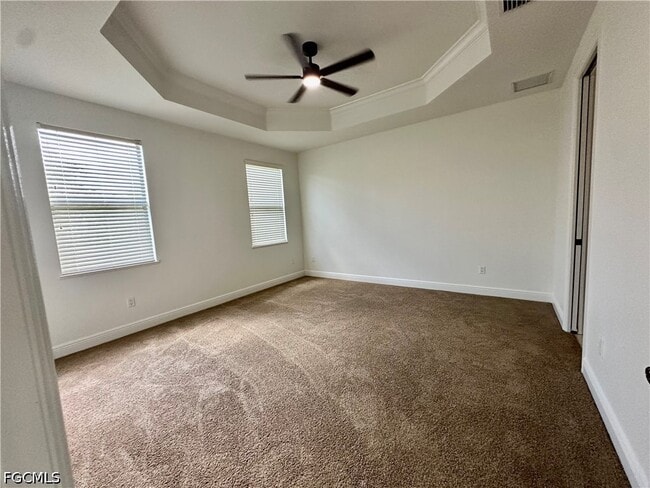 Building Photo - 4910 SW 17th Pl