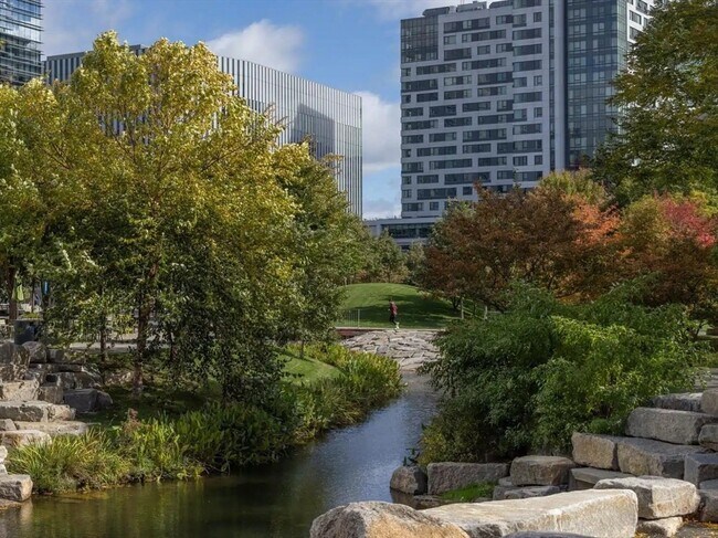 Building Photo - 1 Earhart St