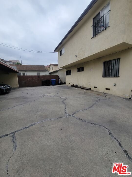 Building Photo - 1038 S Harvard Blvd