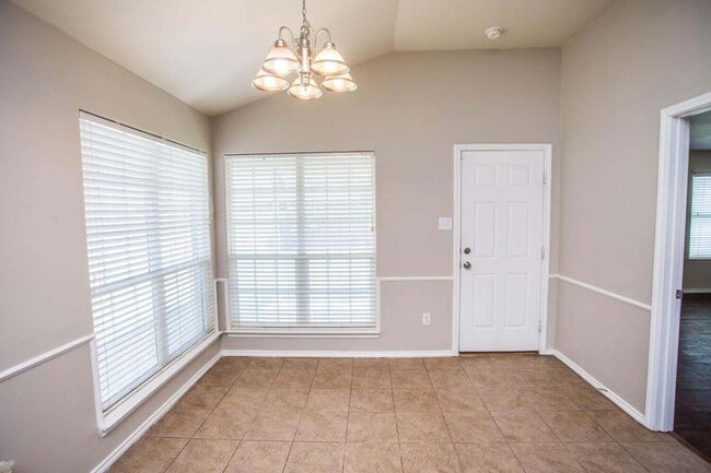 Building Photo - 3606 Pontiac Ave