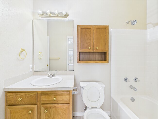 Building Photo - 612 Townplace Dr