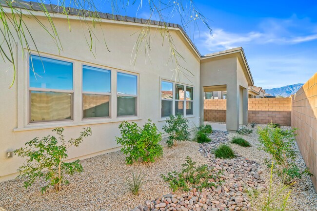 Building Photo - 73584 Henri Dr