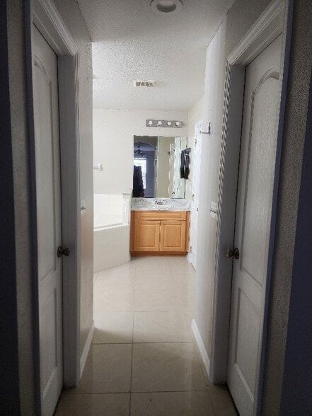 Building Photo - 317 Puffer Ct