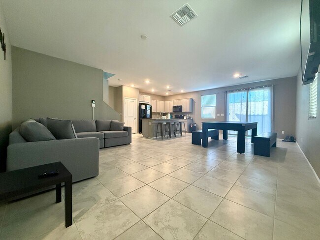 Building Photo - (Fully Furnished) 4 Bedroom + Loft,  3 Full Bath, Gated Community in SouthWest.