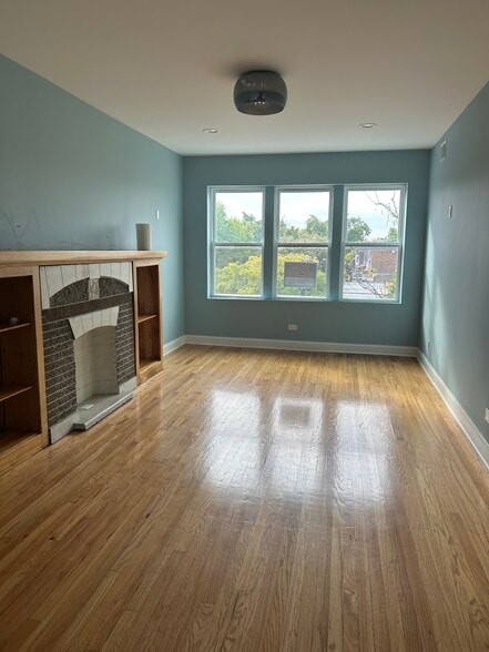 Building Photo - 4132 W 26th St