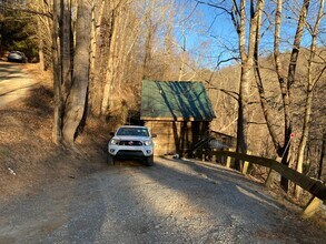 Building Photo - 182 Alpine Acres Rd