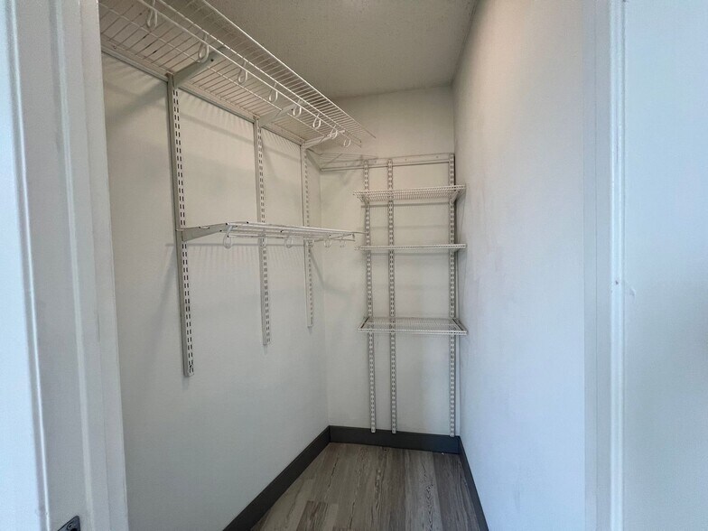 Building Photo - 3715 S Canfield Ave