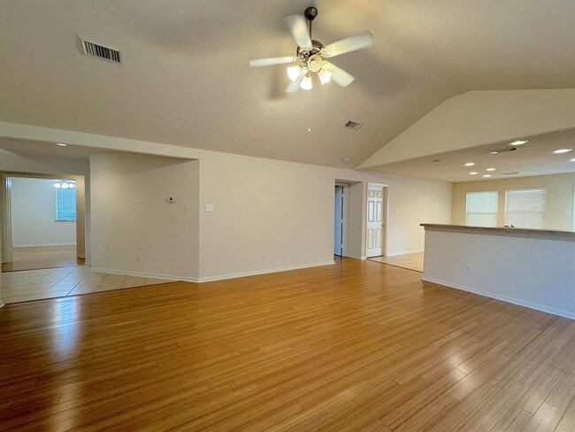 Building Photo - 9314 Alzaada Ln
