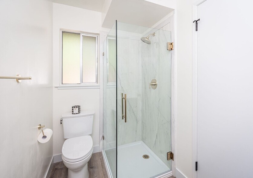 Building Photo - 2689 Morrene Dr