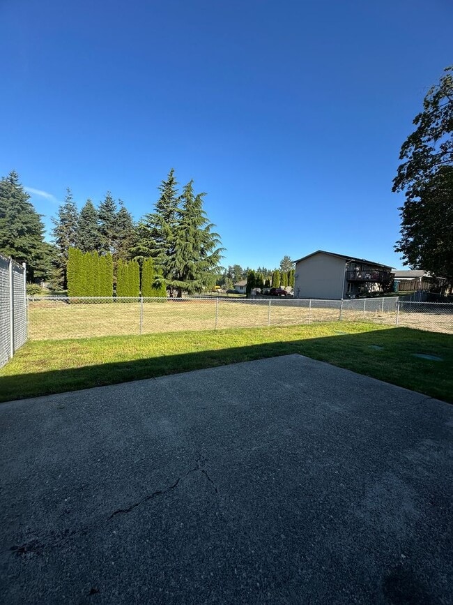 Building Photo - 9021 128th St E