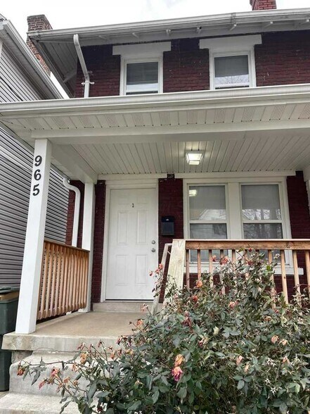 Building Photo - 963 E Rich St