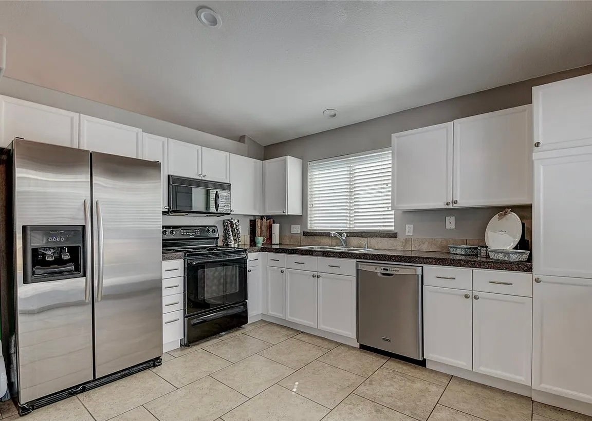Building Photo - 9673 Rockhampton Way