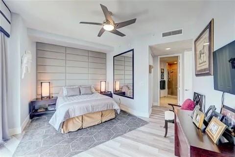 Building Photo - 347 N New River Dr E