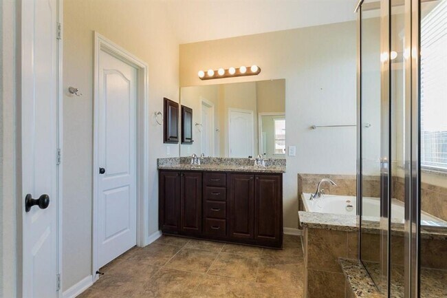 Building Photo - 26930 Harwood Heights Dr