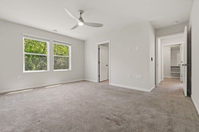 Building Photo - Move-In Ready 4BR Home | Deck, Patio & Open Concept Living