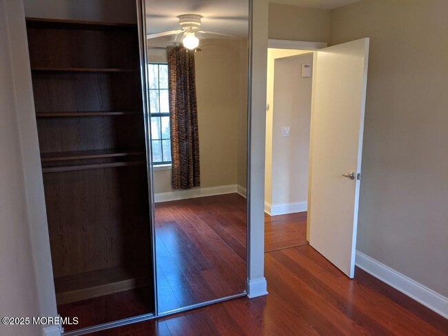 Building Photo - 94 Azalea Cir