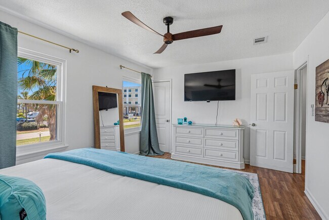 Building Photo - 356 Billfish Ave