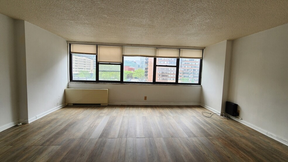 Building Photo - 280 Marin Blvd