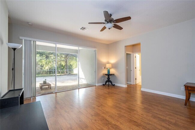 Building Photo - 2342 Crosston Cir